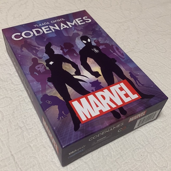 Codenames Marvel Game by USAopoly - Picture 2 of 13
